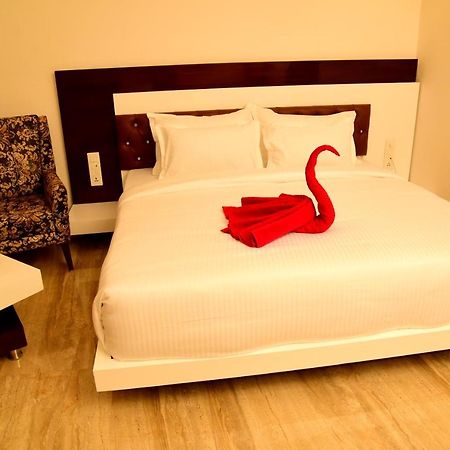 Haldwāni Hotel K11 المظهر الخارجي الصورة